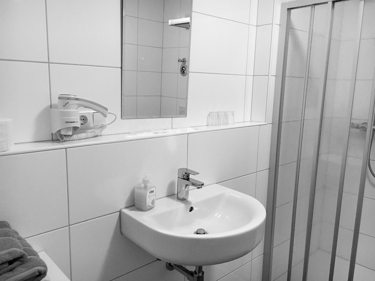 Eisberg Hotel Rust Gastehaus Cameră foto